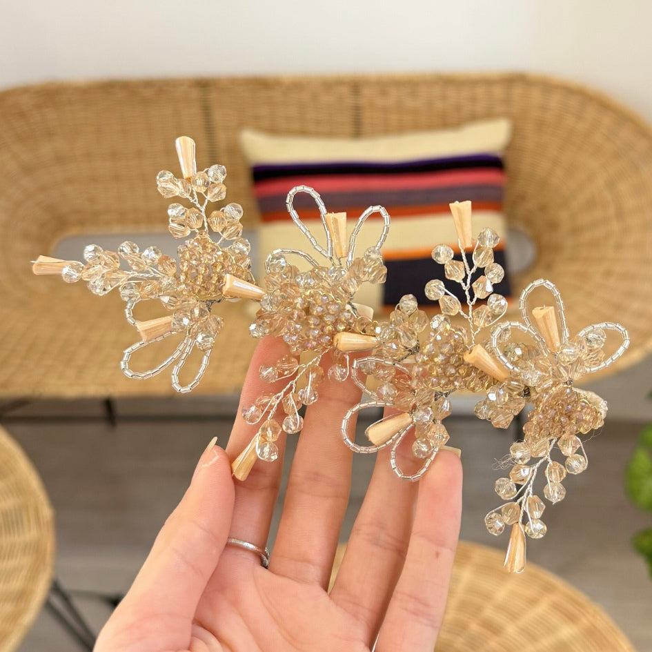Ornement de cheveux mariage perles Soman et cristaux – Élégance vintage