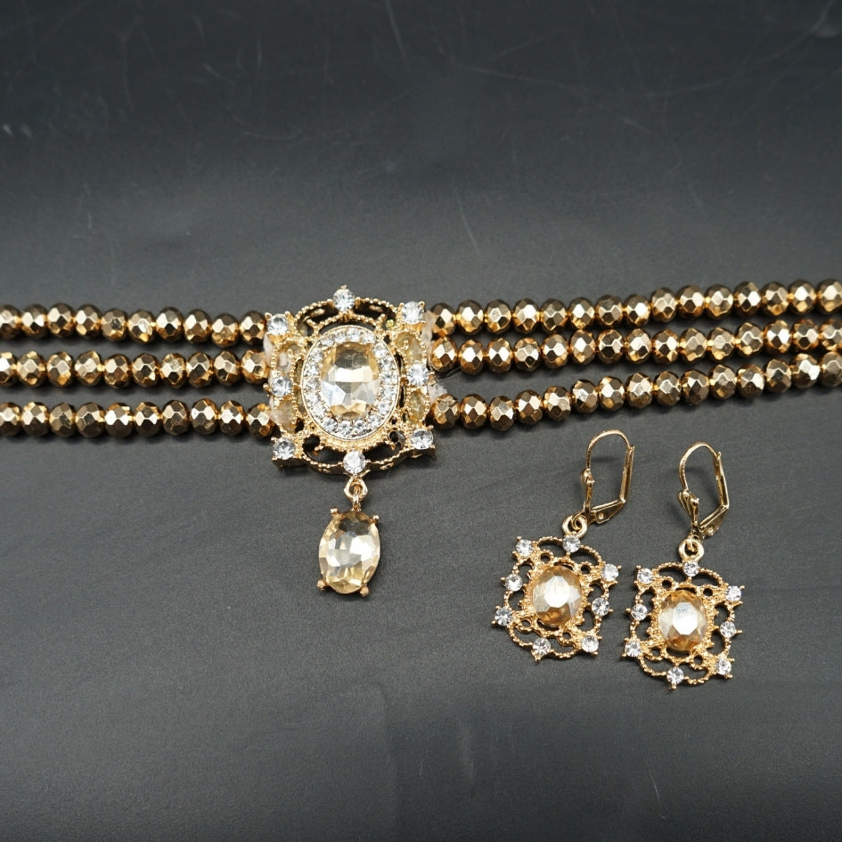 Parure dorée artisanale – Collier " choker " ras-de-cou & boucles d’oreilles – Éclat royal