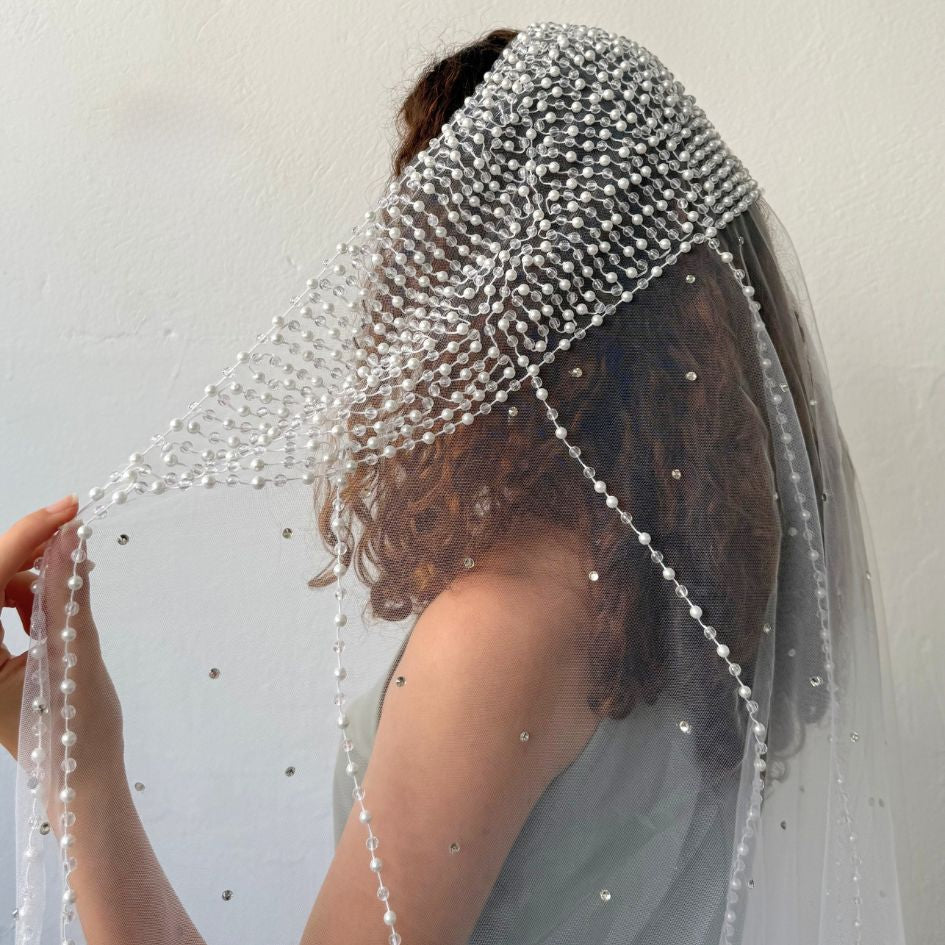 Voile de mariée blanc avec perles brodées et strass