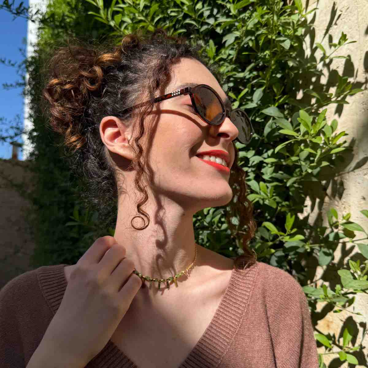 Collier laiton doré avec cristaux irrésistibles