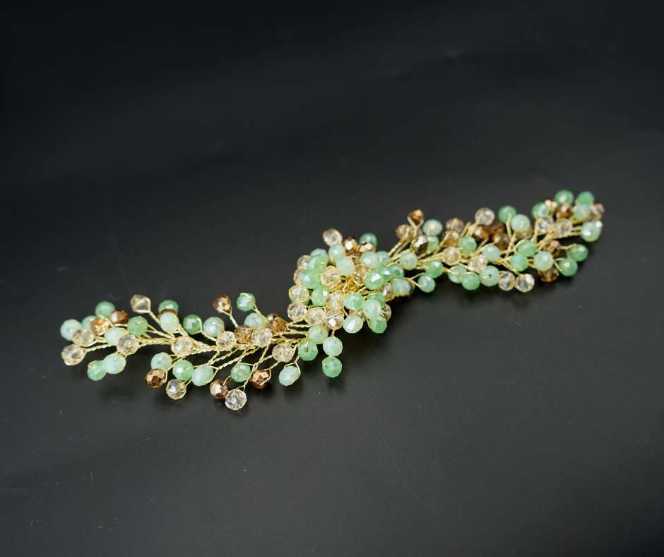 Broche verte et dorée modèle Swarowski branche