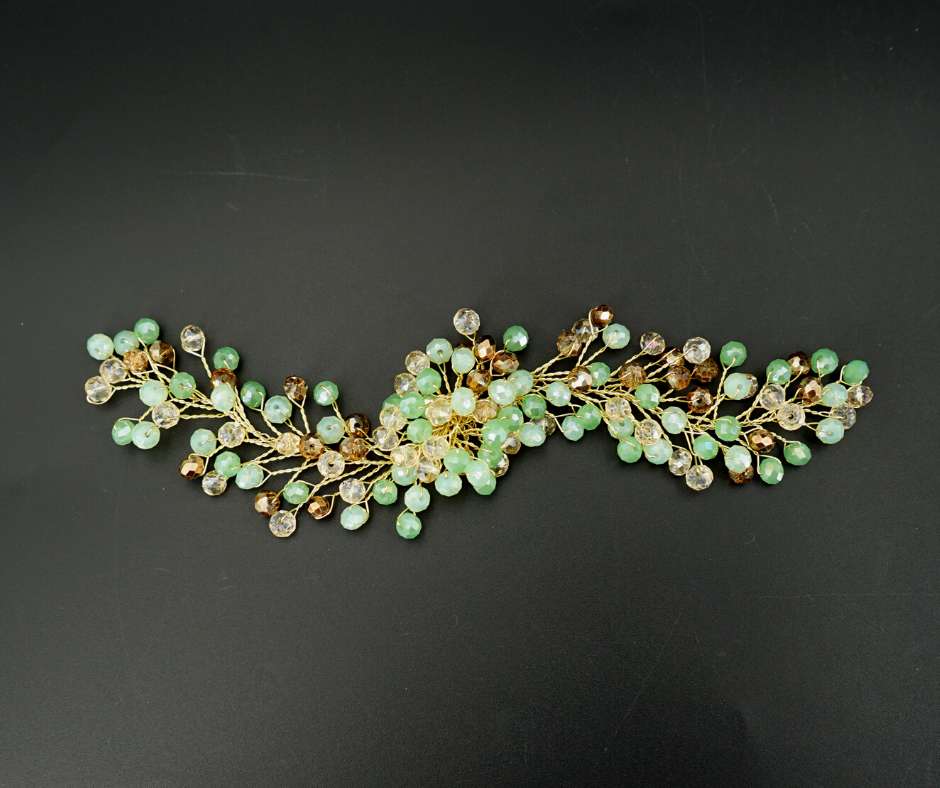 Broche verte et dorée modèle Swarowski branche