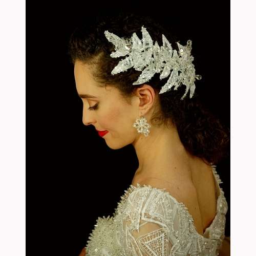 Broche mariée, modèle swarovski avec guipure